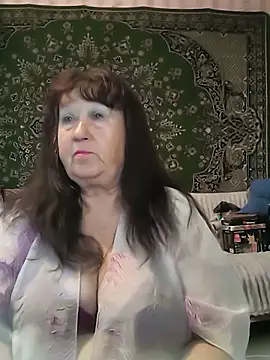 CrystalLime6411 online show from May 18, 4:29 am