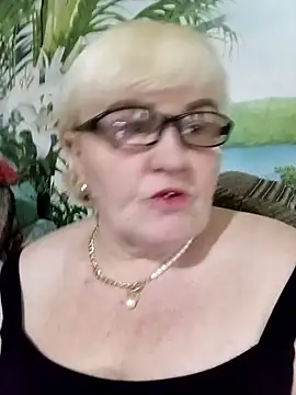 VioletSweet5566 online show from May 22, 2:26 pm