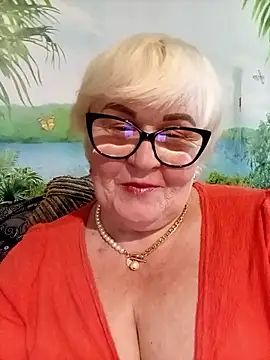 VioletSweet5566 online show from May 25, 3:33 pm