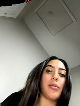 teasemebabe69 online show from November 3, 7:07 pm