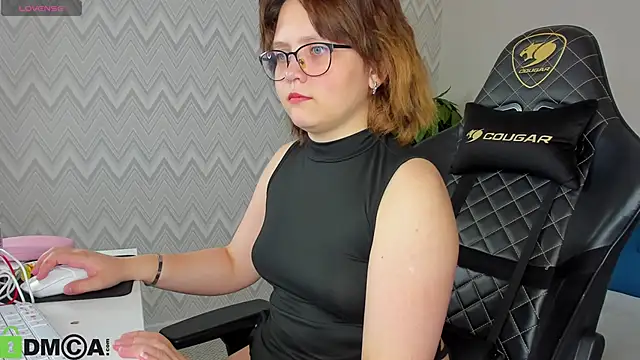 Nina Lunaa online show from September 23, 1:48 am