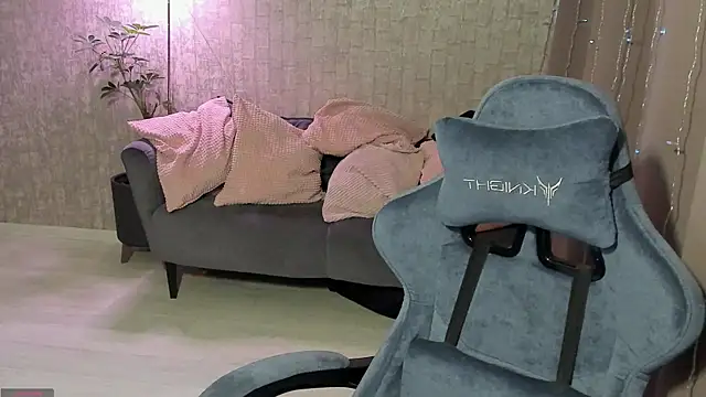 AlinaGreeeen online show from September 21, 12:42 am