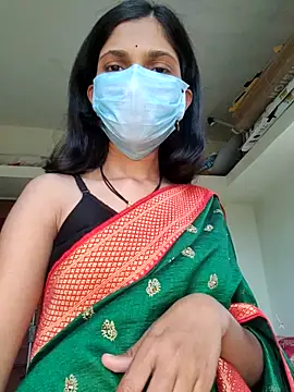 Shivani2002 online show from February 14, 10:28 am