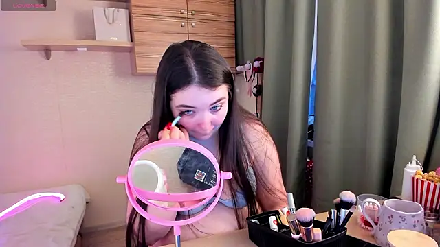 Alice next door online show from February 9, 2:19 pm