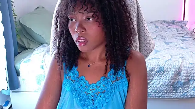 SparklingSoleil online show from June 1, 5:36 pm