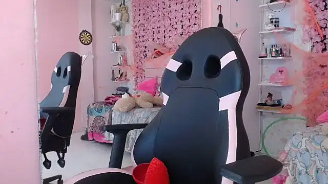 Littlecat 1 online show from October 25, 9:28 am