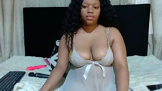 ThiqueKitten online show from October 4, 6:52 am