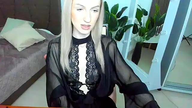 AndrianaBelle online show from December 21, 8:13 pm