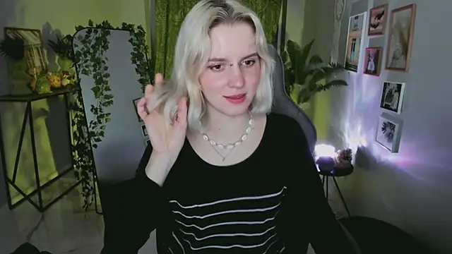 BethanyCloud online show from May 12, 5:16 am