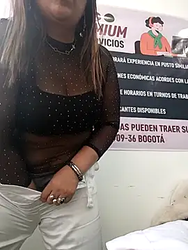 Mia-Glow online show from November 29, 1:15 pm