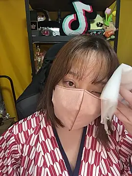 0kanna0 online show from September 28, 5:18 pm