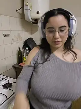 DannaBakes online show from May 18, 12:31 am
