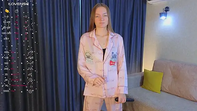 LouisaChaobal online show from October 8, 1:43 am