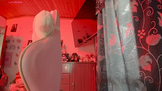 Fia   online show from September 16, 6:27 pm