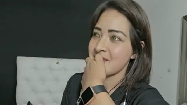 evelynesex online show from May 6, 4:38 am