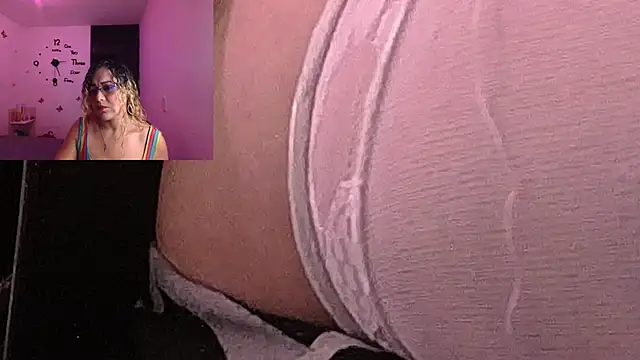 Skarleth Diaz online show from October 17, 4:05 am