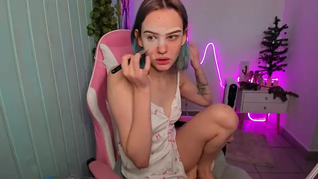 Elieiza xo online show from December 16, 9:48 am