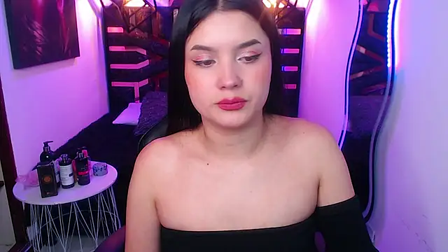 Natalie loffreda online show from May 9, 9:06 pm