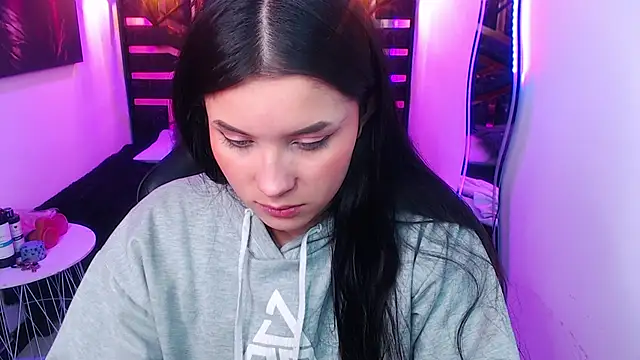 Natalie loffreda online show from May 21, 7:56 pm