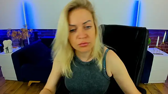 Snapshot of Anna_Snows chatting on September 12, 6:37 pm Anna Snows online show from September 12, 6:37 pm