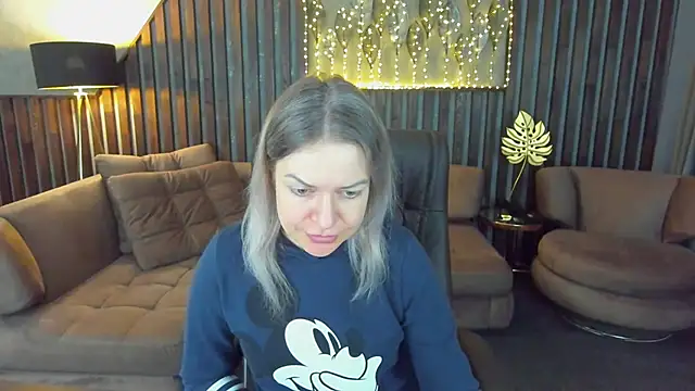 Anna Snows online show from March 20, 7:57 am