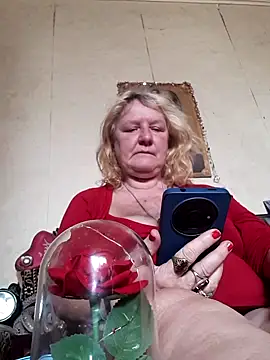 LoveCupid5451 online show from November 3, 8:40 am