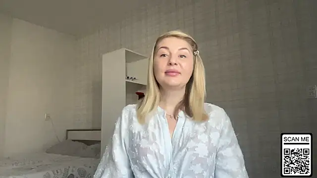 Blondie xoxoxo online show from March 16, 7:01 am