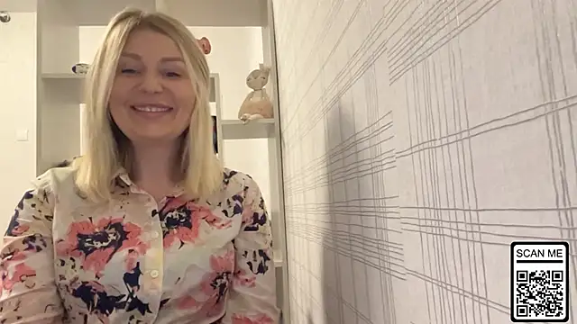 Blondie xoxoxo online show from November 10, 5:08 pm