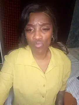 Yummychoklit online show from August 2, 1:08 am