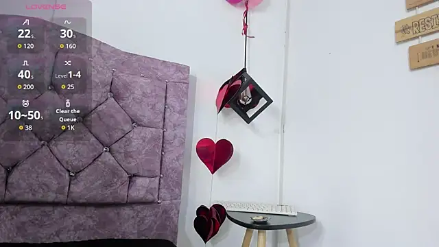 luna big boobs online show from September 27, 9:22 pm