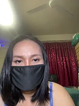 melyiaaa online show from June 28, 2:23 pm