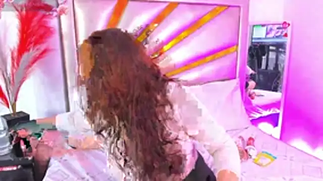 miiaStorm online show from March 17, 3:43 am