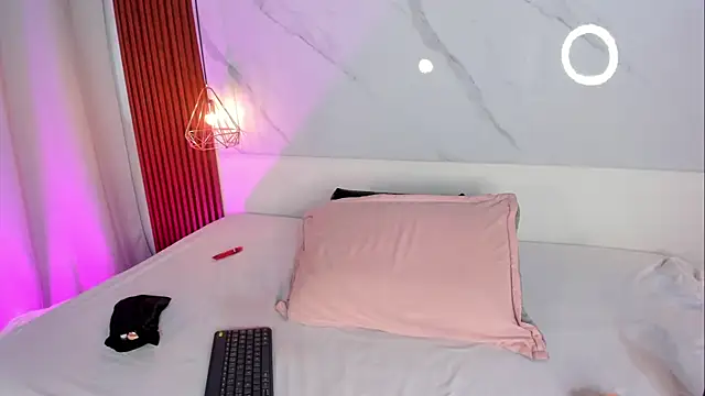 sara zc online show from September 10, 1:44 pm