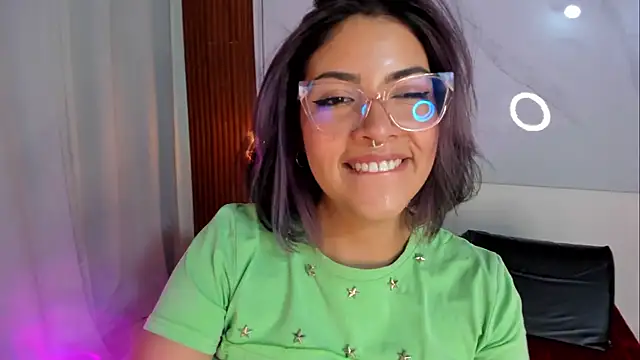 sara zc online show from December 17, 11:58 am