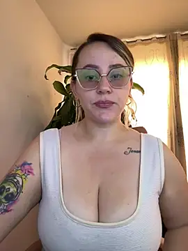 CurvyLust x online show from April 20, 1:47 pm