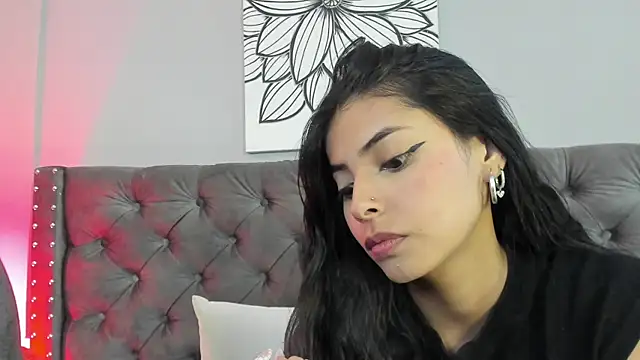 sophiielust online show from September 23, 12:14 pm