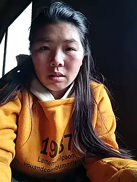 quynhkoolbae online show from May 5, 2:14 am