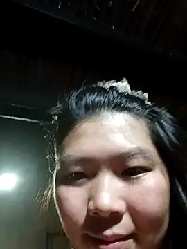 quynhkoolbae online show from April 29, 1:25 pm