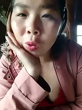 quynhkoolbae online show from May 4, 2:04 am