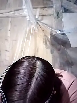 Annaacutee online show from December 5, 12:50 pm