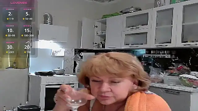 Sweet4104 online show from September 26, 9:12 pm