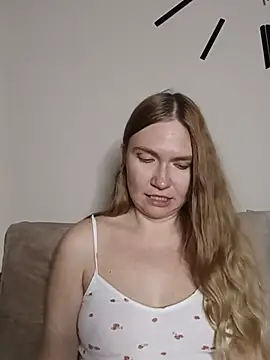 KisaVixen online show from May 21, 7:34 pm