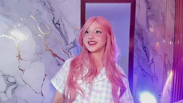 Suxan White  online show from September 9, 12:27 pm