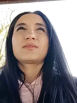 CarolinaBlair online show from April 5, 10:36 am