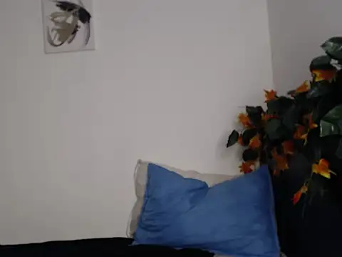   abrill   online show from October 17, 2:37 am