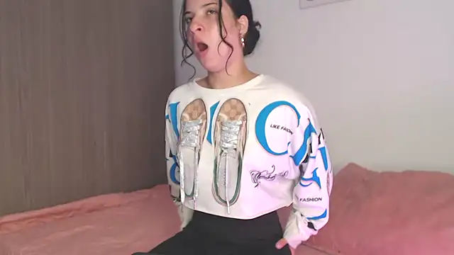   abrill   online show from January 15, 7:31 pm