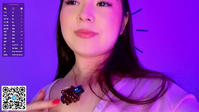 AlberthaEscue online show from November 8, 4:17 am