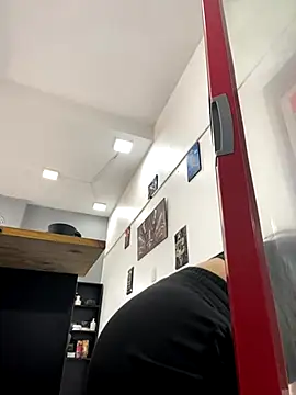 Danielaeliana online show from September 17, 7:12 pm