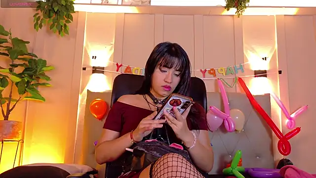 Daiisy kiss online show from May 13, 4:35 pm
