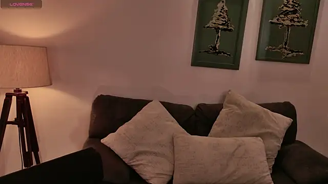 AprilRhodes  online show from October 30, 7:37 pm